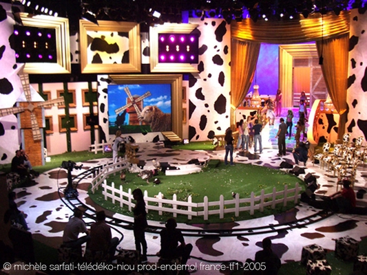 ©| michèle sarfati | télédéko | La ferme célébrités 2 | Niou prod - Endemol France | TF1 | 2005